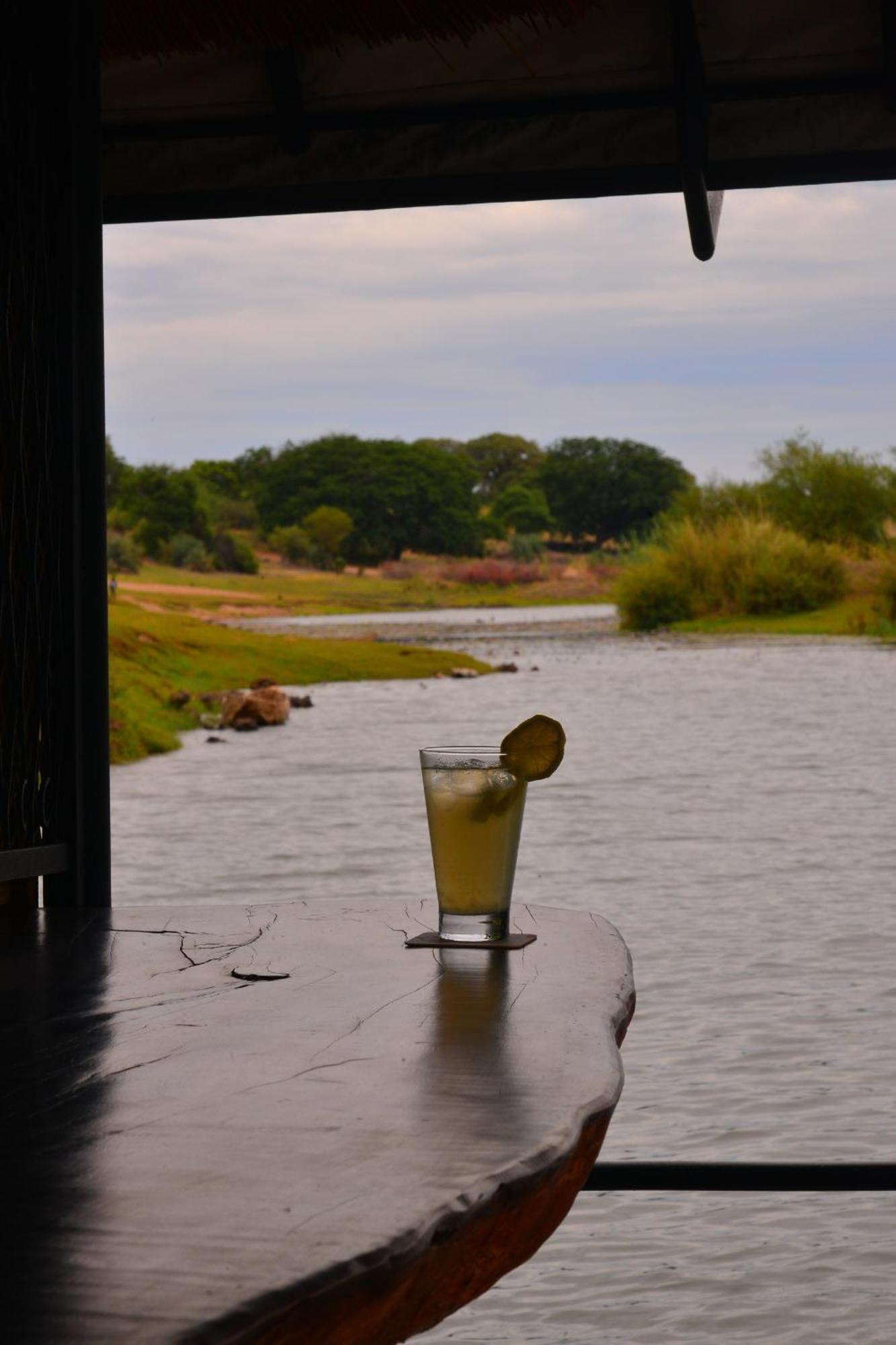Taranga Safari Lodge Rundu Bagian luar foto