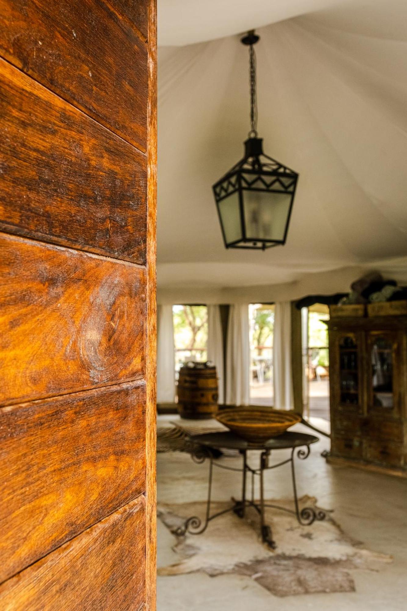 Taranga Safari Lodge Rundu Bagian luar foto