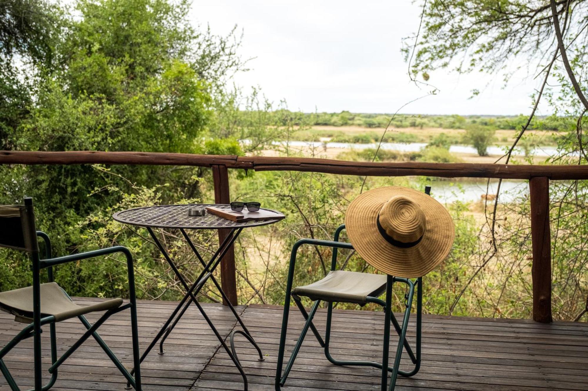 Taranga Safari Lodge Rundu Bagian luar foto